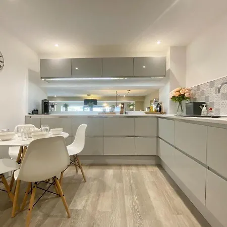 Vakantiehuis Chic Clifton - Inviting Decor & Outdoor Space Bristol